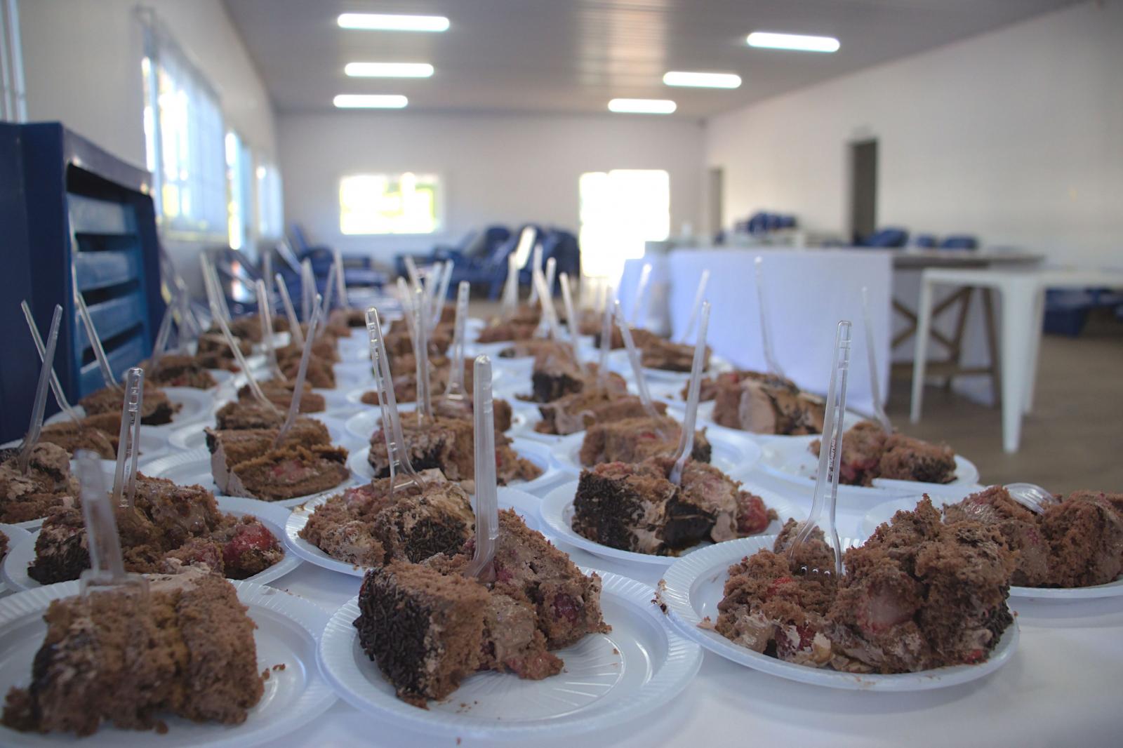 Uma Homenagem aos Trabalhadores da Usinox Uma Homenagem aos Trabalhadores da Usinox