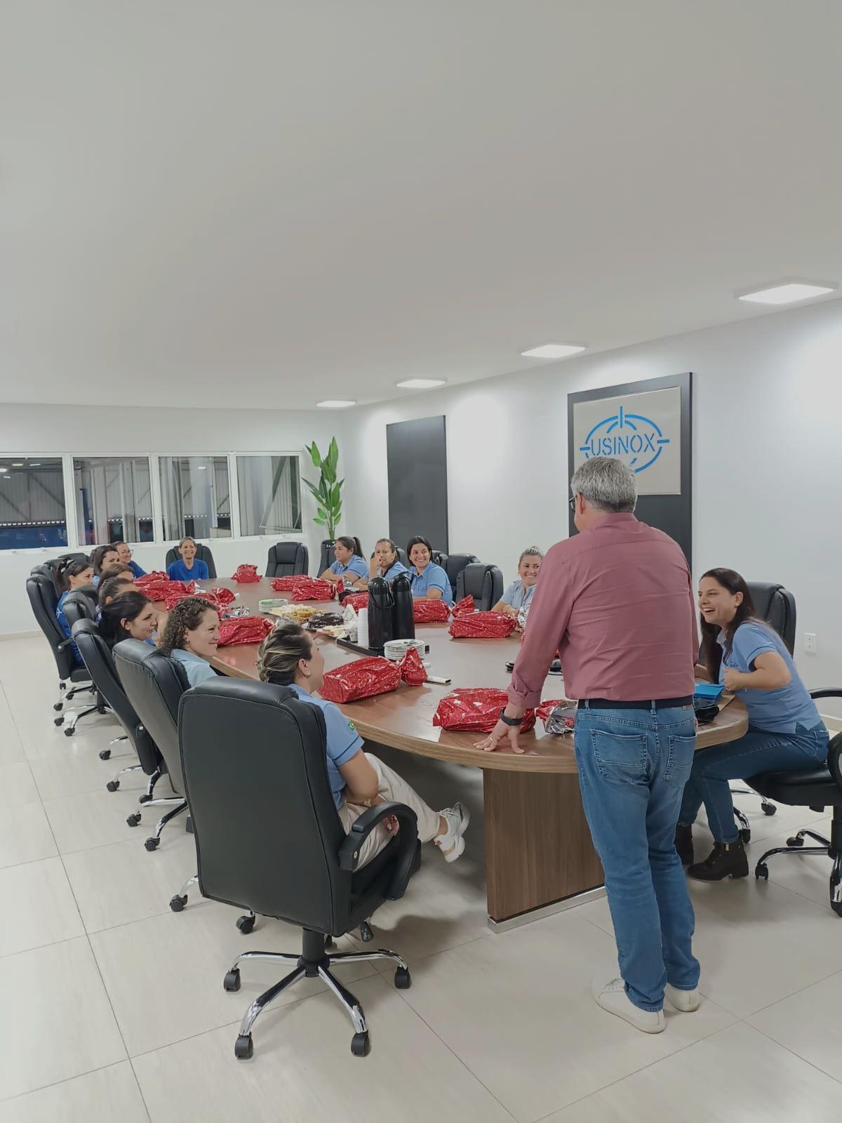 Homenagem Especial às Mães da Usinox Homenagem Especial às Mães da Usinox