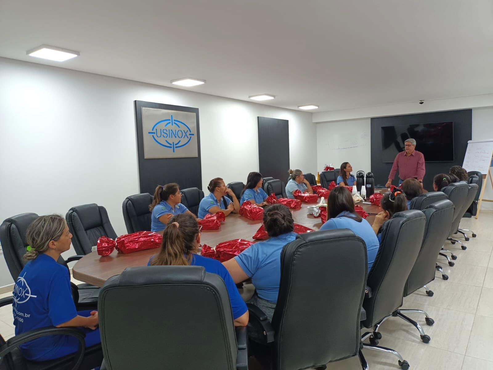 Homenagem Especial às Mães da Usinox Homenagem Especial às Mães da Usinox